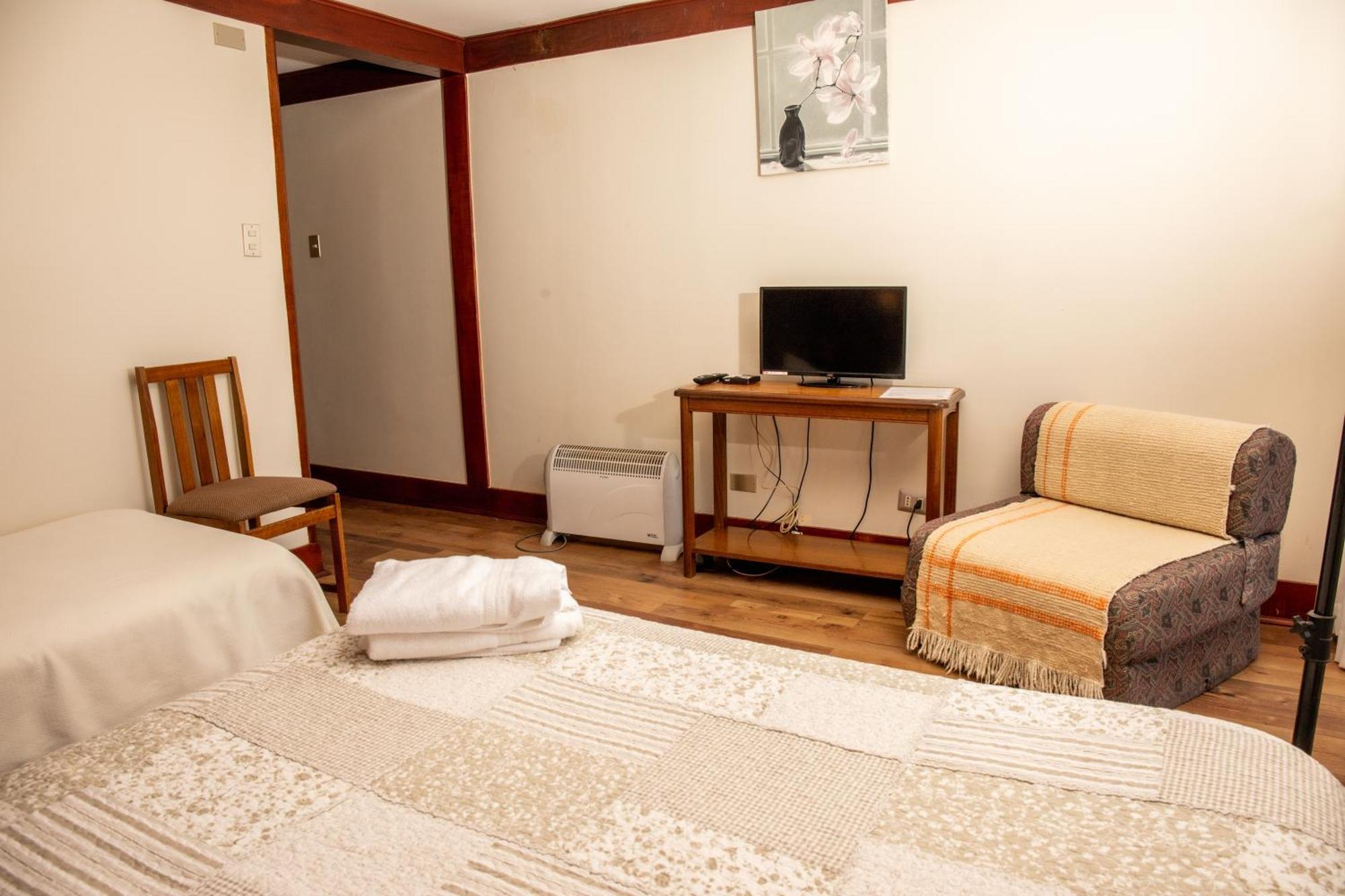 Hotel Hosteria Entre Lagos Puyehue Exterior photo